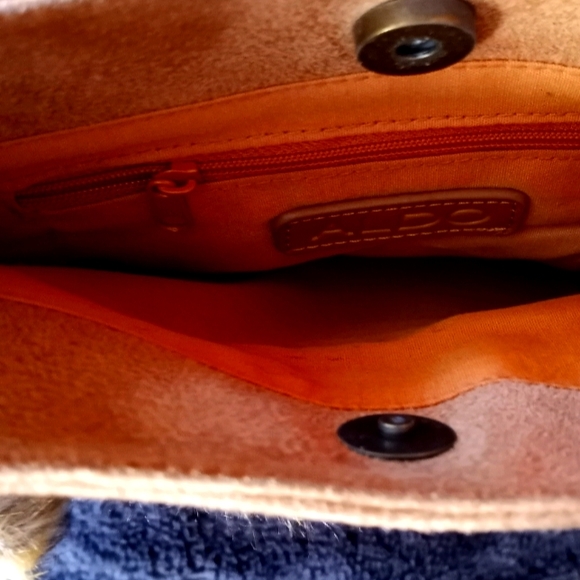 ALDO First Nation type shoulder purse - Picture 4 of 4